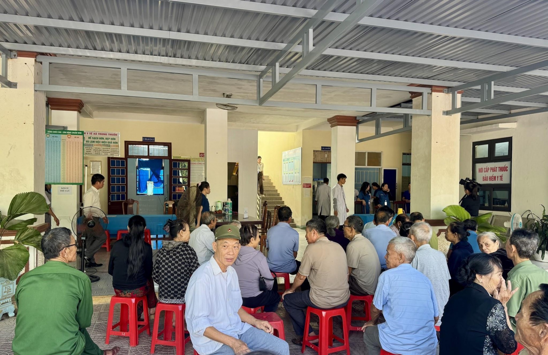 Xã Trung Thuần (Quảng Trị): 463 người có công được khám sức khỏe định kỳ Xã Trung Thuần (Quảng Trị): 463 người có công được khám sức khỏe định kỳ