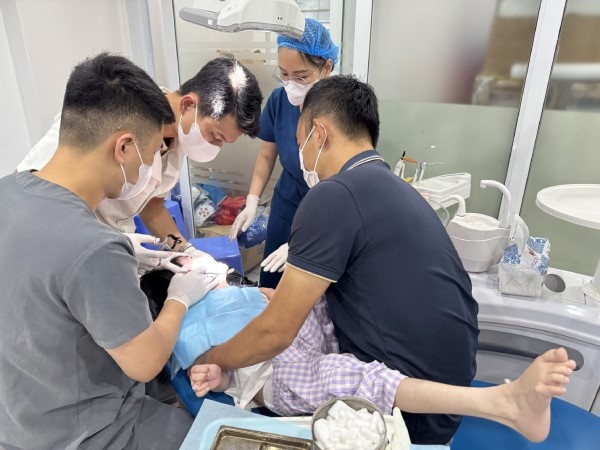 Hải Phòng: Hơn 20 trẻ bại não được khám, điều trị răng miễn phí Hải Phòng: Hơn 20 trẻ bại não được khám, điều trị răng miễn phí