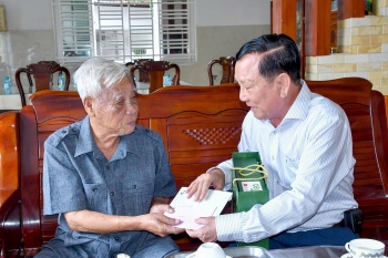 Bệnh viện Đa khoa Hòa Hảo - Medic Cần Thơ tri ân các gia đình chính sách
