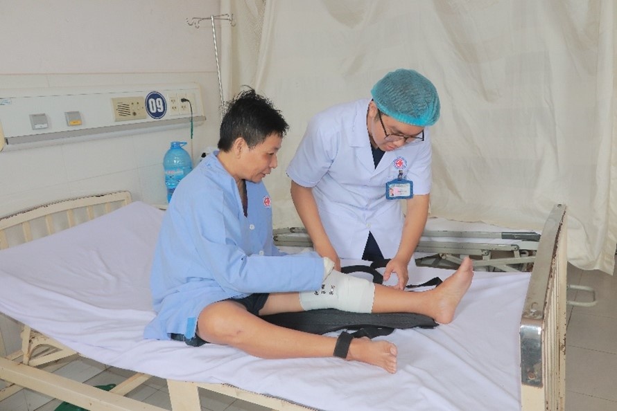 Bệnh viện Đa khoa thành phố Cần Thơ làm chủ kỹ thuật phẫu thuật đa chấn thương khớp gối Bệnh viện Đa khoa thành phố Cần Thơ làm chủ kỹ thuật phẫu thuật đa chấn thương khớp gối