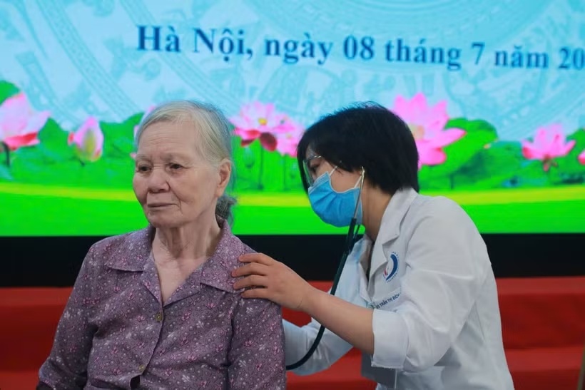 Chương trình khám sức khỏe miễn phí tại 4 phường ở Hà Nội