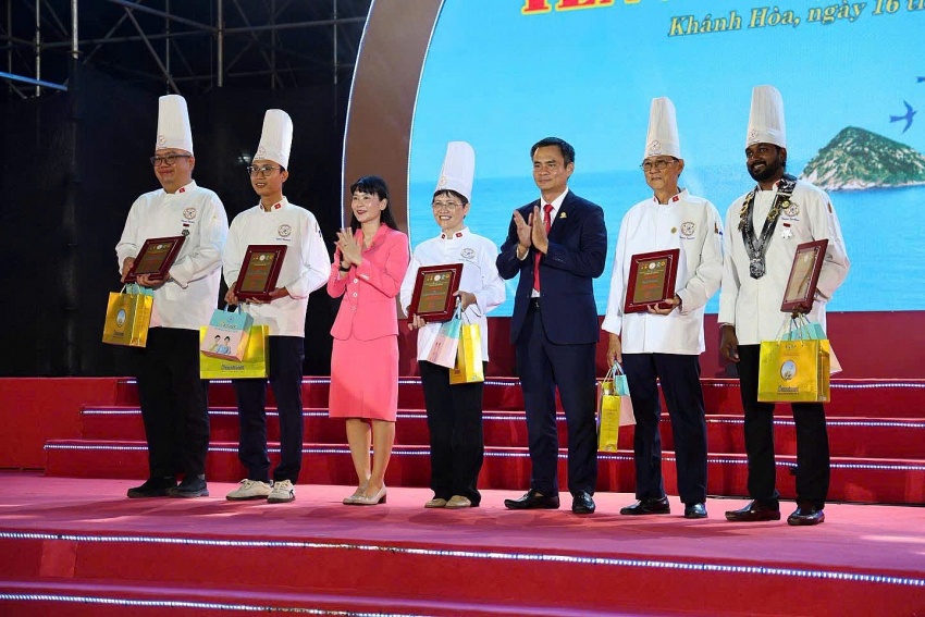 22 đội thi đến từ các resort và khách sạn 4 sao, 5 sao tham gia Cuộc thi “Tinh hoa Ẩm thực Yến sào Khánh Hòa 2026”
