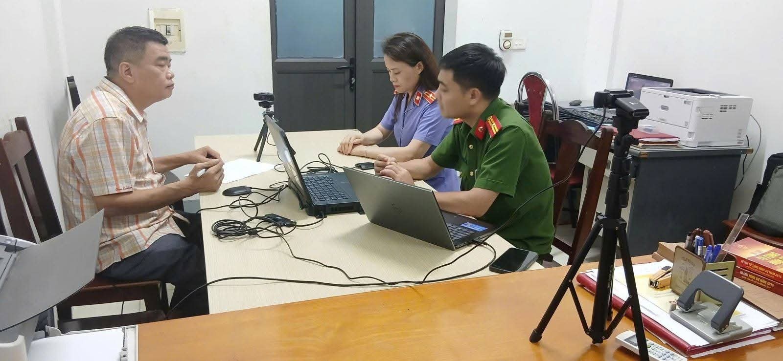 Phú Thọ: Khởi tố Giám đốc xả thải gần 640 tấn chất thải bê tông ra môi trường