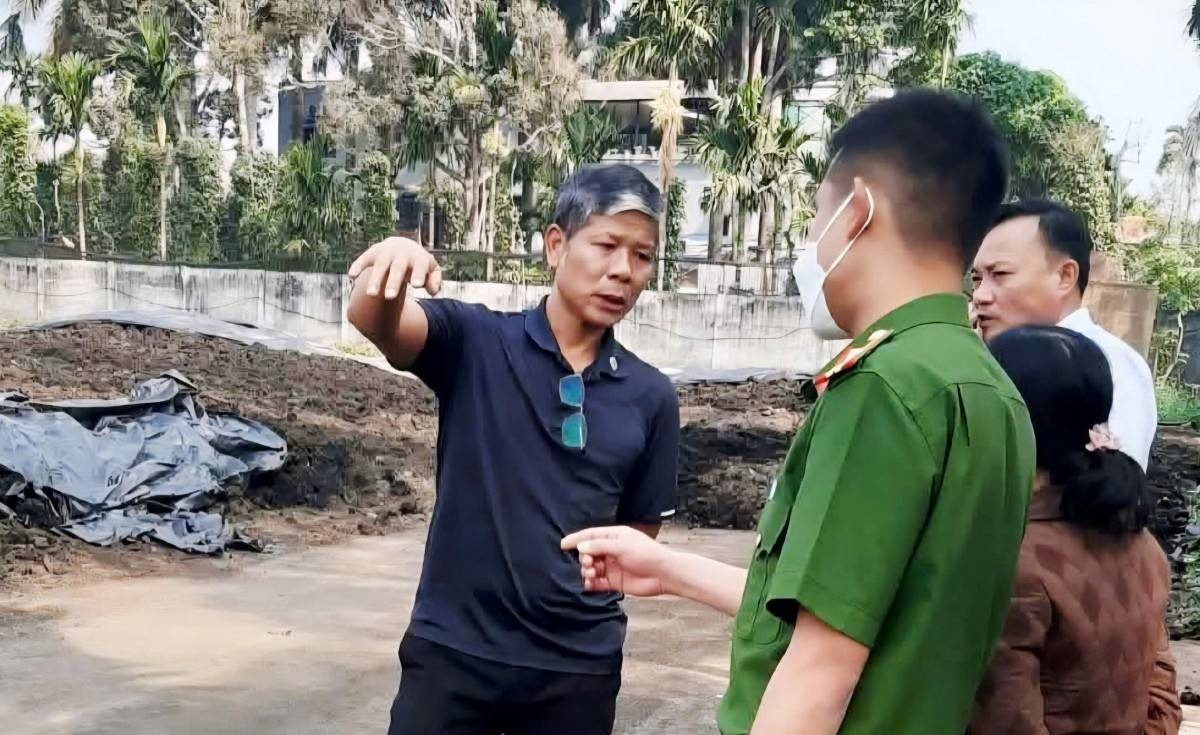 Chủ cơ sở sản xuất phân bón cam kết khắc phục các tồn tại, thực hiện đầy đủ biện pháp bảo vệ môi trường trong quá trình sản xuất. Chủ cơ sở sản xuất phân bón cam kết khắc phục các tồn tại, thực hiện đầy đủ biện pháp bảo vệ môi trường trong quá trình sản xuất.