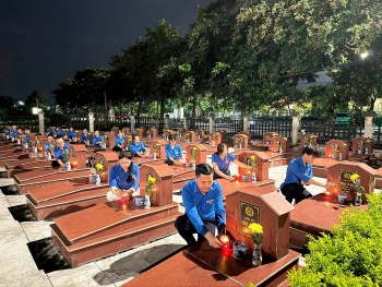 Tháng Bảy tri ân trên quê hương đất Tổ