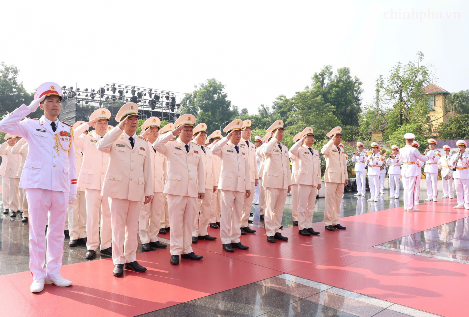 Phó Thủ tướng Phạm Thị Thanh Trà: "Chiến dịch 500 ngày đêm" và khát vọng đưa các liệt sĩ trở về Phó Thủ tướng Phạm Thị Thanh Trà: "Chiến dịch 500 ngày đêm" và khát vọng đưa các liệt sĩ trở về