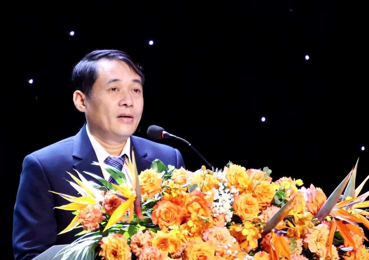Ông Lại Đức Đại, Chủ tịch UBND xã Krông Pắk phát biểu tại Phiên đấu giá giao dịch sầu riêng tại vườn lần thứ nhất năm 2026. Ông Lại Đức Đại, Chủ tịch UBND xã Krông Pắk phát biểu tại Phiên đấu giá giao dịch sầu riêng tại vườn lần thứ nhất năm 2026.