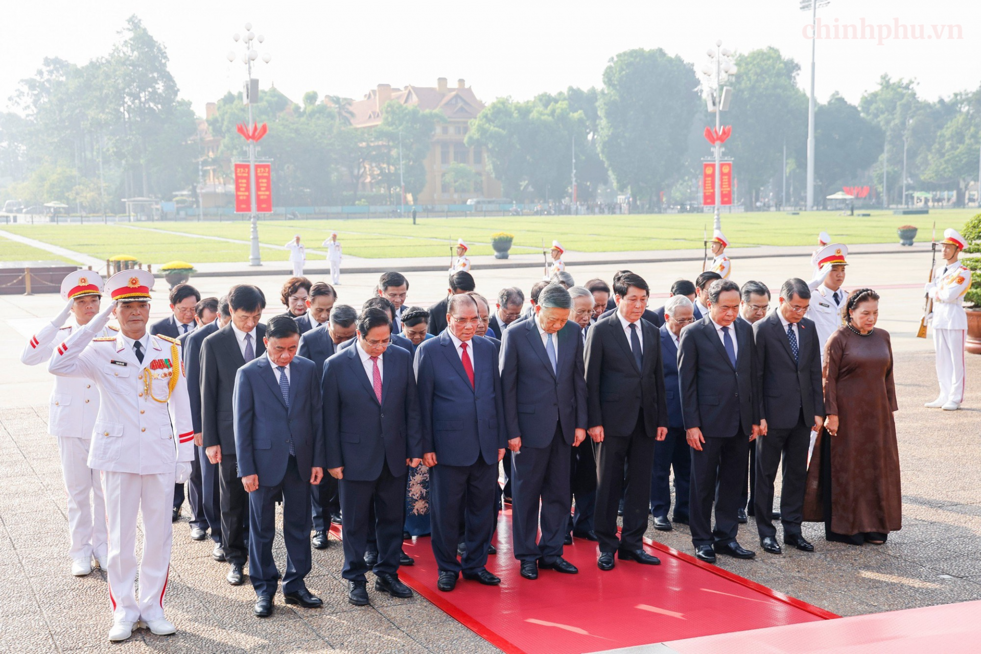Phó Thủ tướng Phạm Thị Thanh Trà: "Chiến dịch 500 ngày đêm" và khát vọng đưa các liệt sĩ trở về Phó Thủ tướng Phạm Thị Thanh Trà: "Chiến dịch 500 ngày đêm" và khát vọng đưa các liệt sĩ trở về