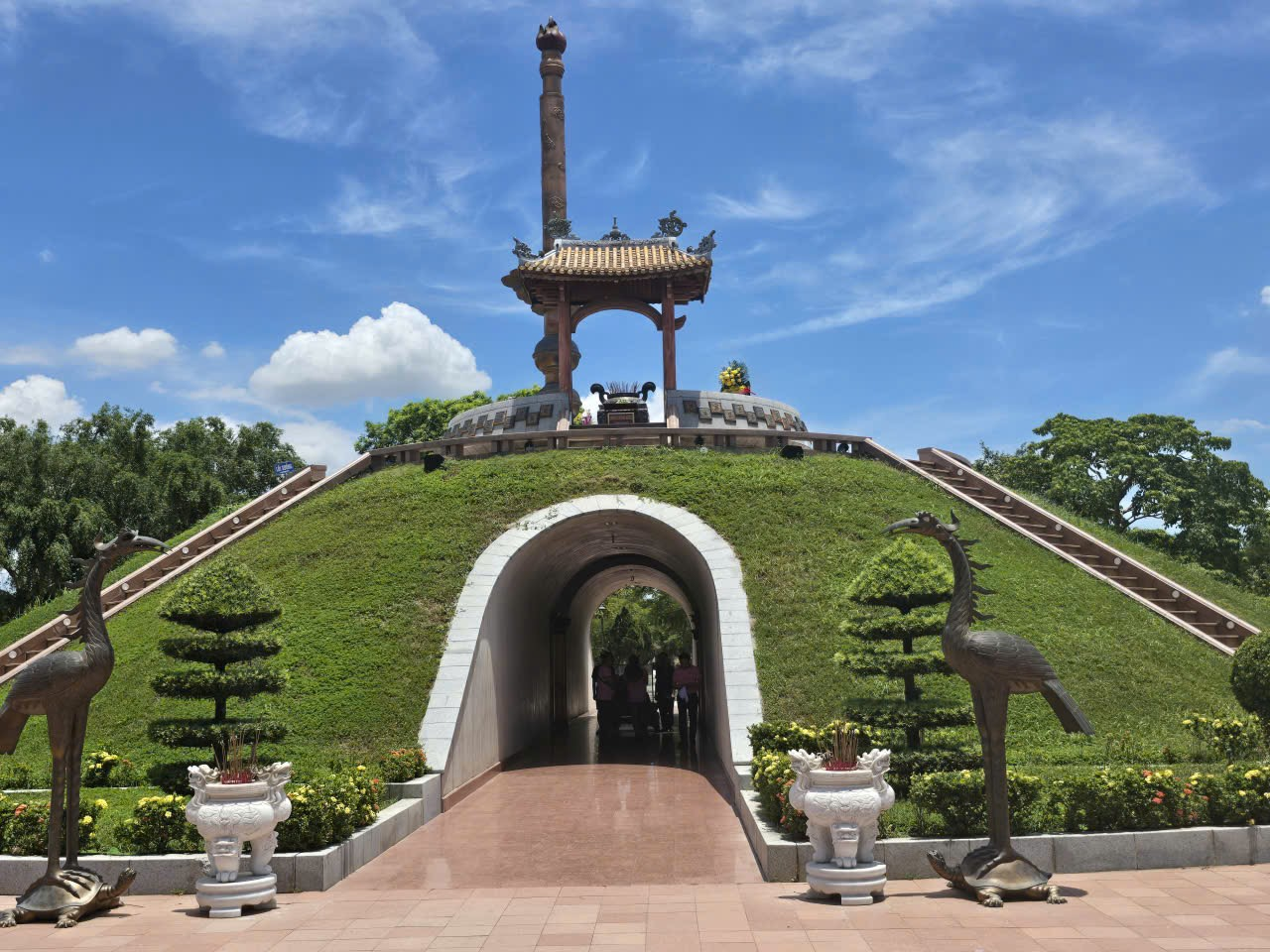 Ký ức bỏng ráp và tiếng thì thầm từ đáy sông Thạch Hãn