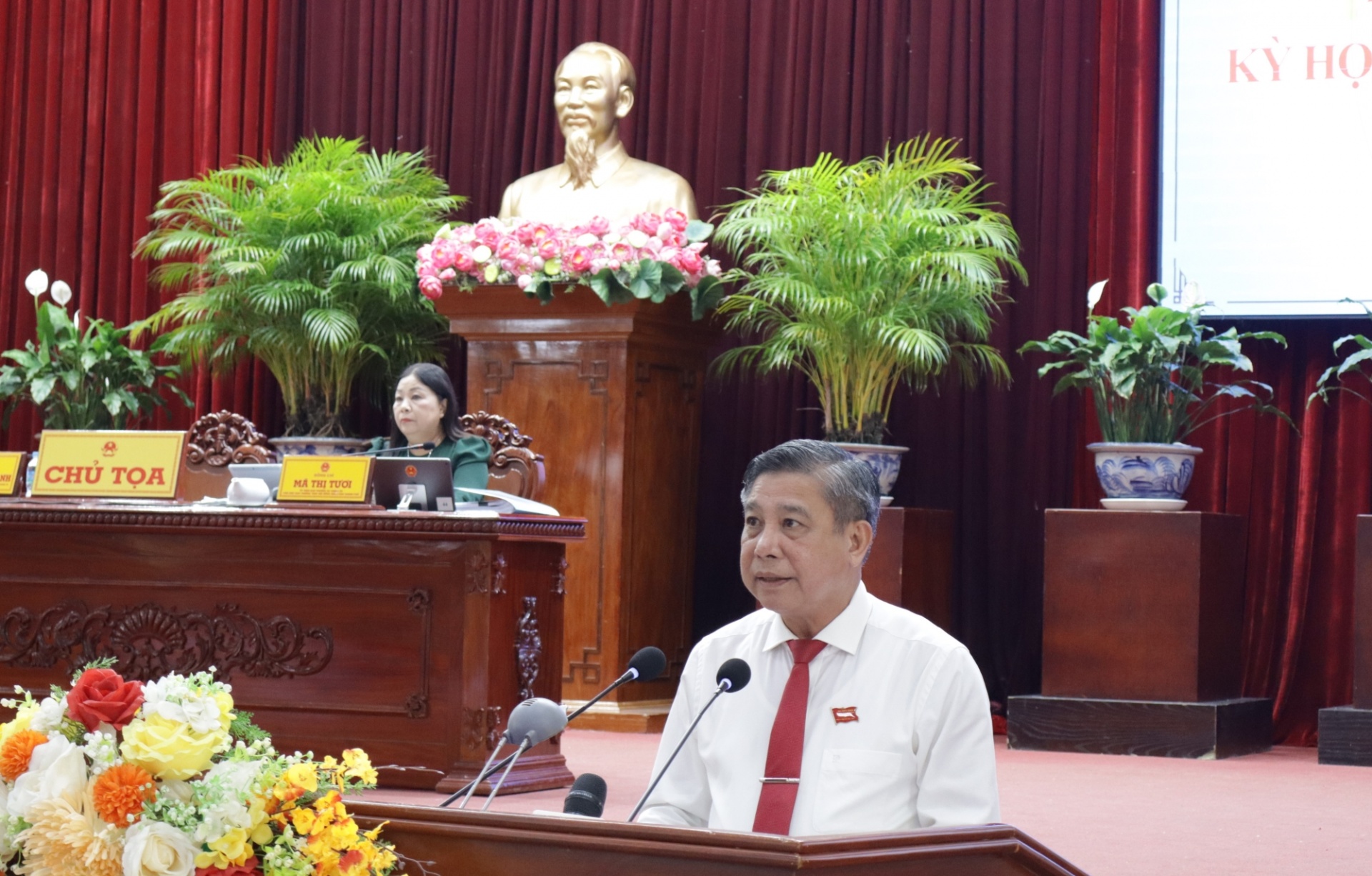 Cần Thơ: Ban hành nhiều nghị quyết tháo gỡ khó khăn, khơi thông nguồn lực phát triển kinh tế, xã hội Cần Thơ: Ban hành nhiều nghị quyết tháo gỡ khó khăn, khơi thông nguồn lực phát triển kinh tế, xã hội
