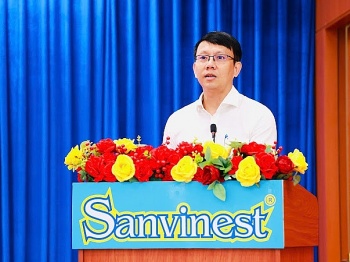 Lãnh đạo tỉnh Khánh Hoà đối thoại với người lao động tại Cụm công nghiệp Sông Cầu