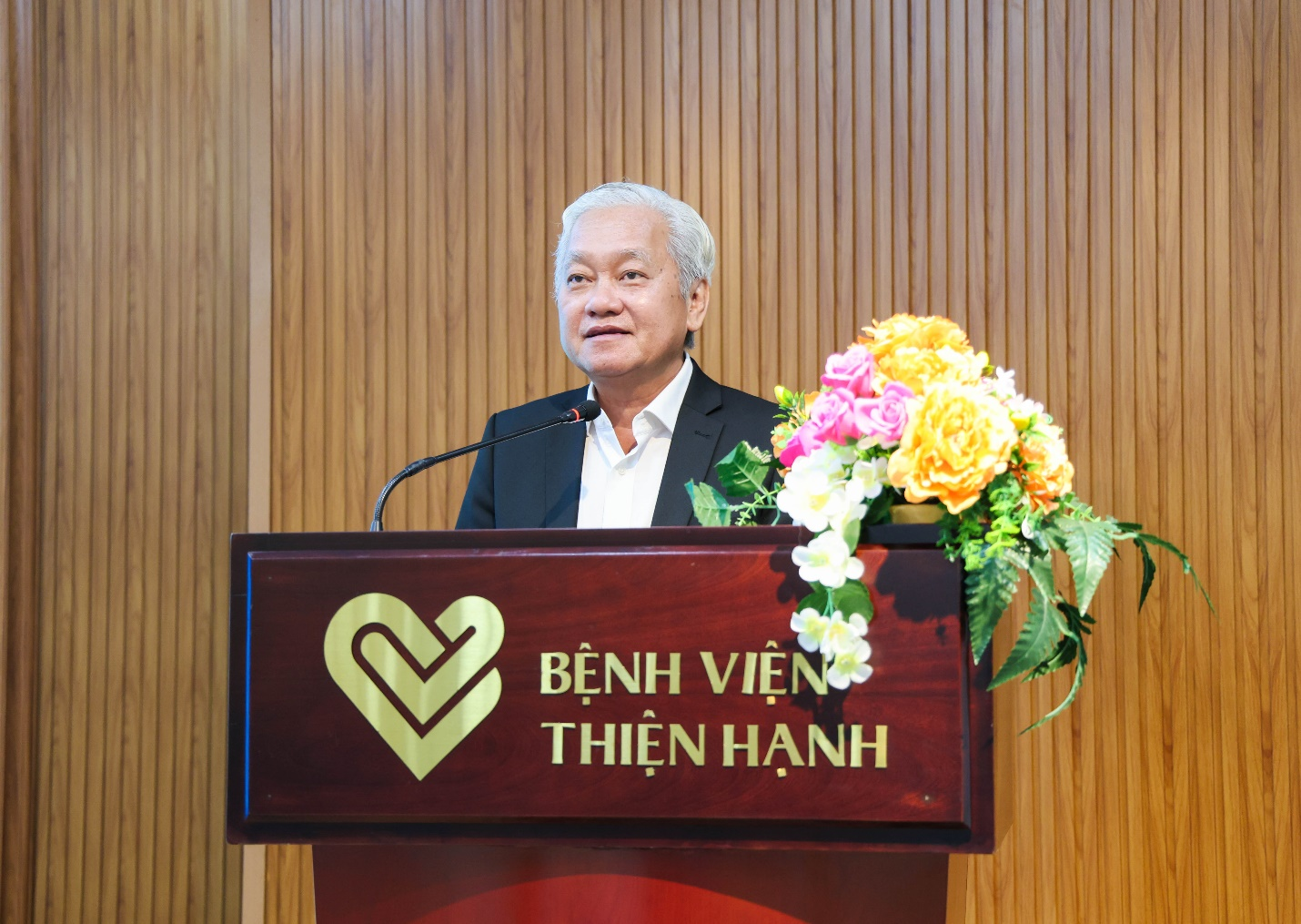 PGS.TS.BS Võ Tấn Đức chia sẻ nhiều cập nhật mới trong lĩnh vực chẩn đoán hình ảnh. PGS.TS.BS Võ Tấn Đức chia sẻ nhiều cập nhật mới trong lĩnh vực chẩn đoán hình ảnh.