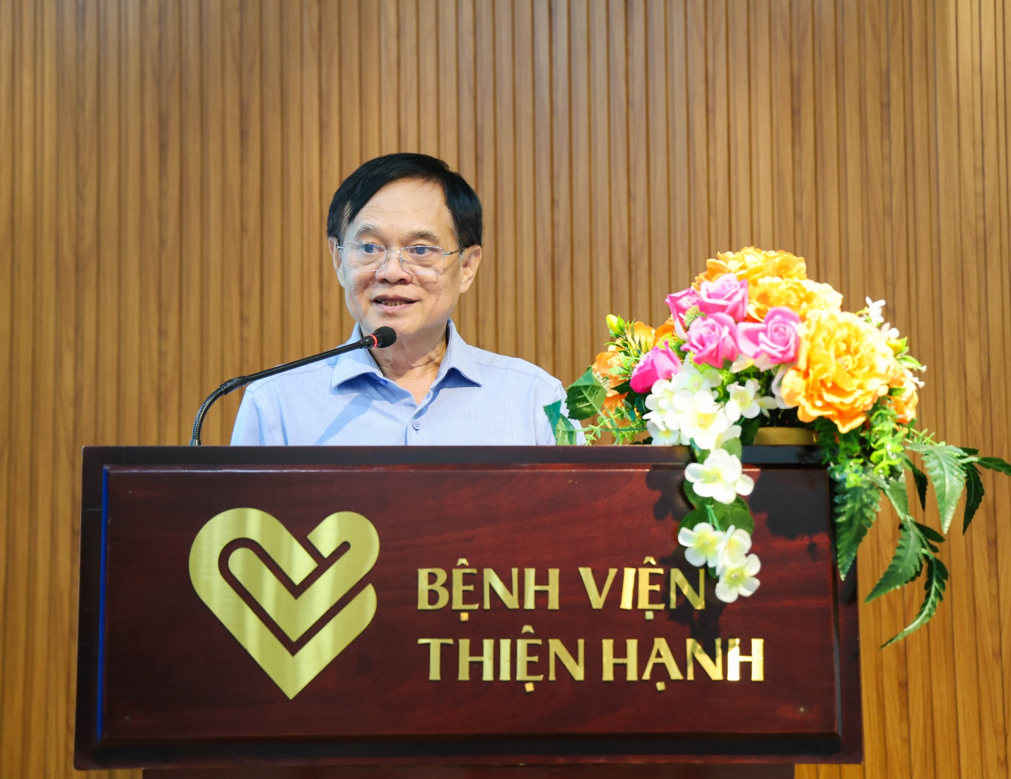 ThS.BS Phạm Phú Cường, Phó Giám đốc Bệnh viện Đa khoa Thiện Hạnh phát biểu khai mạc hội thảo. ThS.BS Phạm Phú Cường, Phó Giám đốc Bệnh viện Đa khoa Thiện Hạnh phát biểu khai mạc hội thảo.