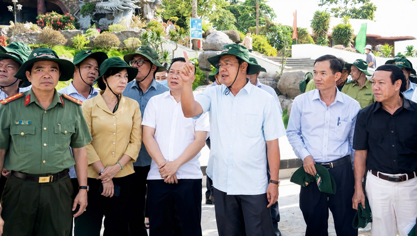    Ngày 27/5 vừa qua, Bí thư Tỉnh ủy An Giang Nguyễn Tiến Hải khảo sát, định hướng phát triển du lịch Núi Cấm.