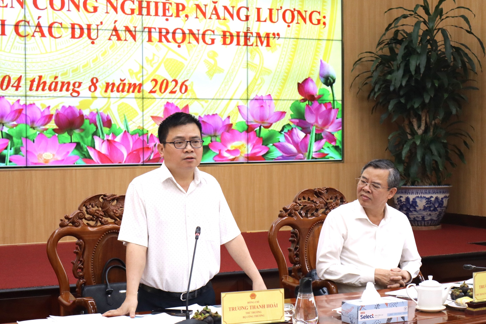 Bộ Công thương làm việc với Cần Thơ về định hướng phát triển công nghiệp, năng lượng Bộ Công thương làm việc với Cần Thơ về định hướng phát triển công nghiệp, năng lượng