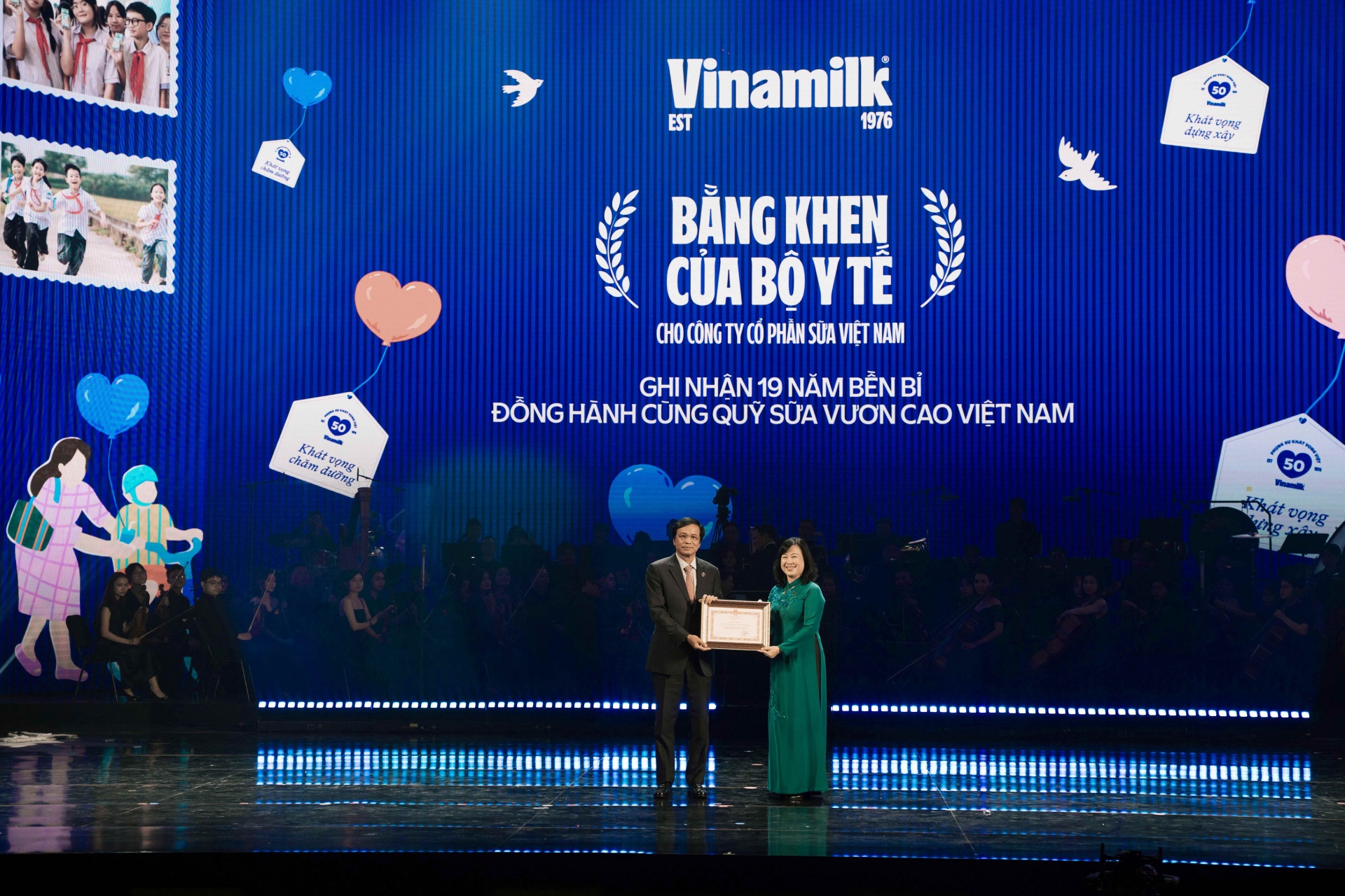 Vinamilk cùng Quỹ sữa Vươn cao Việt Nam lan tỏa cơ hội và niềm tin cho trẻ em Lâm Đồng