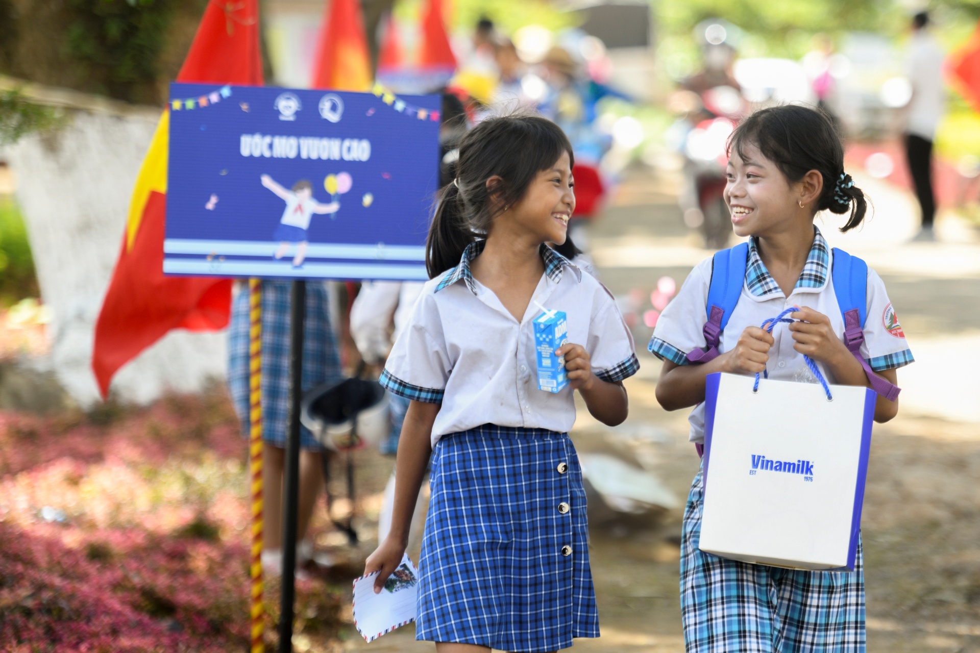 Sau 19 năm, Quỹ sữa Vươn cao Việt Nam đã trao hơn 43 triệu sản phẩm dinh dưỡng đến với hơn 550.000 trẻ em Việt Nam (Ảnh: Hải An).