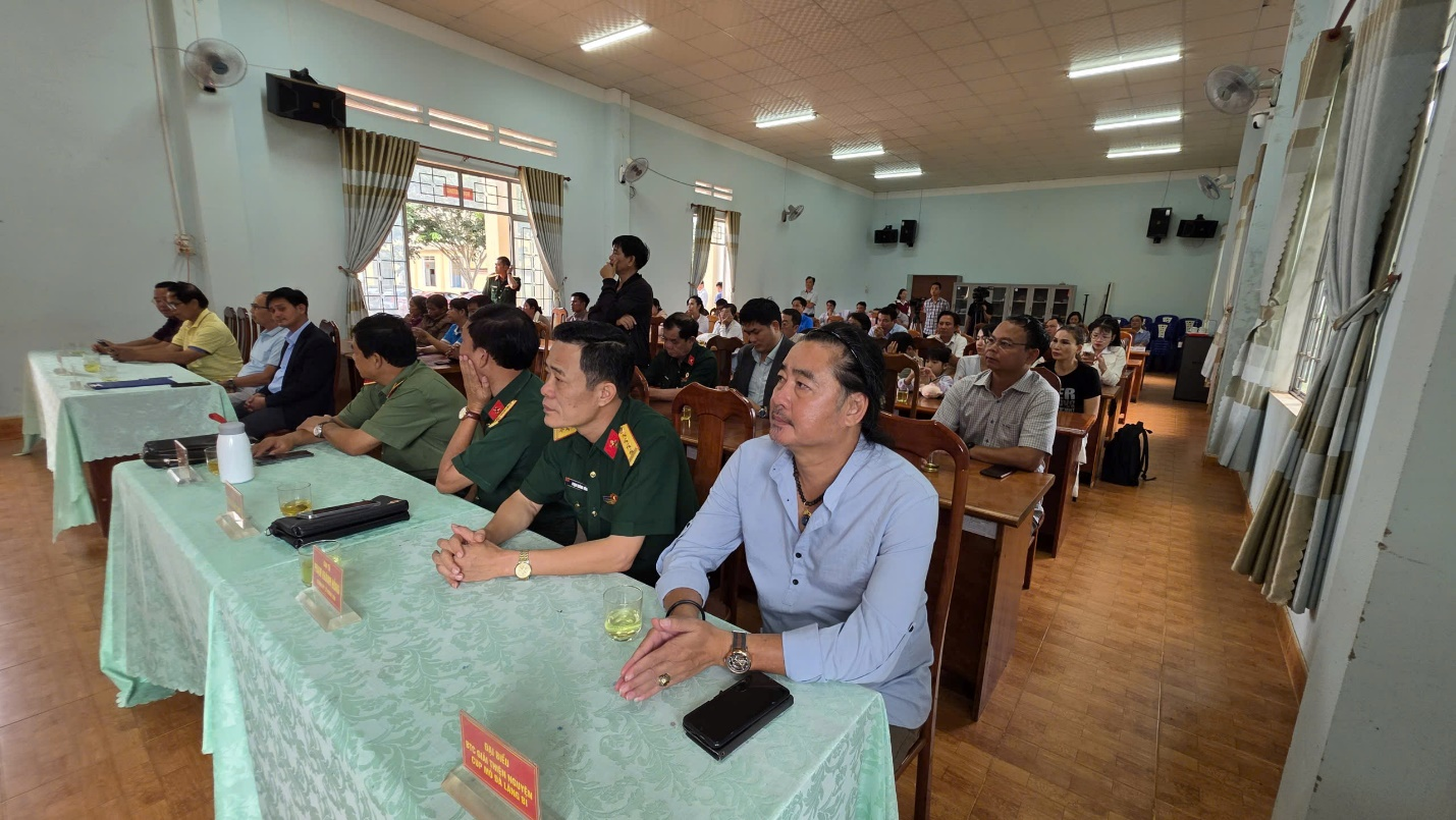 Chương trình thu hút đông đảo đại biểu, doanh nghiệp và nhà hảo tâm. Chương trình thu hút đông đảo đại biểu, doanh nghiệp và nhà hảo tâm.