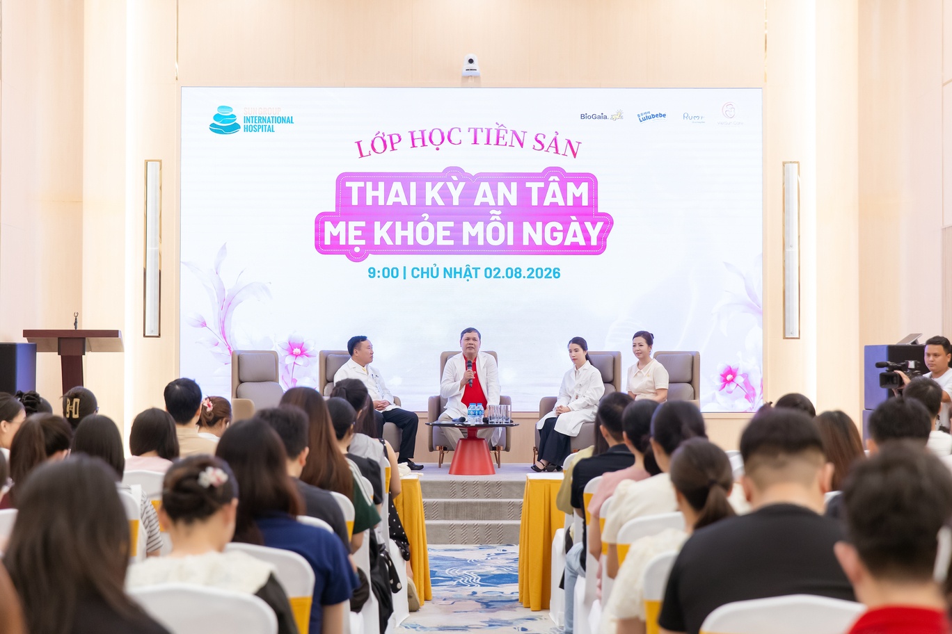 Học tiền sản, cá nhân hóa hành trình thai sản và ở cữ cùng chuyên gia hàng đầu