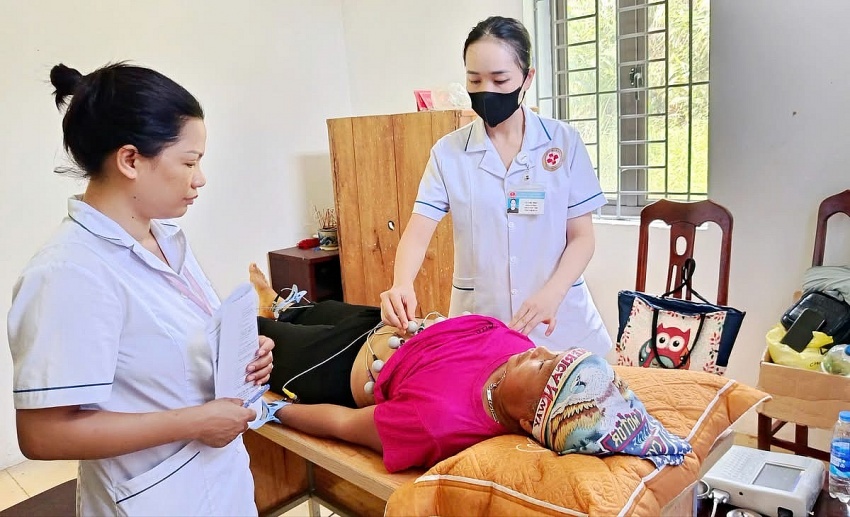 Đưa y tế về vùng sâu xa, tất cả vì sức khỏe cộng đồng Đưa y tế về vùng sâu xa, tất cả vì sức khỏe cộng đồng