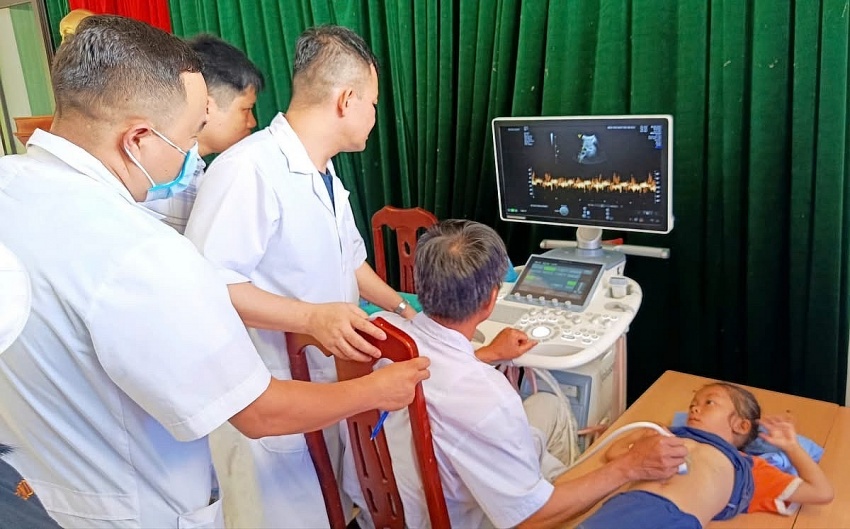 Đưa y tế về vùng sâu xa, tất cả vì sức khỏe cộng đồng Đưa y tế về vùng sâu xa, tất cả vì sức khỏe cộng đồng