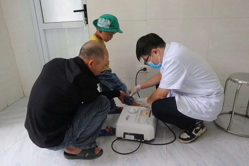 Đưa y tế về vùng sâu xa, tất cả vì sức khỏe cộng đồng Đưa y tế về vùng sâu xa, tất cả vì sức khỏe cộng đồng