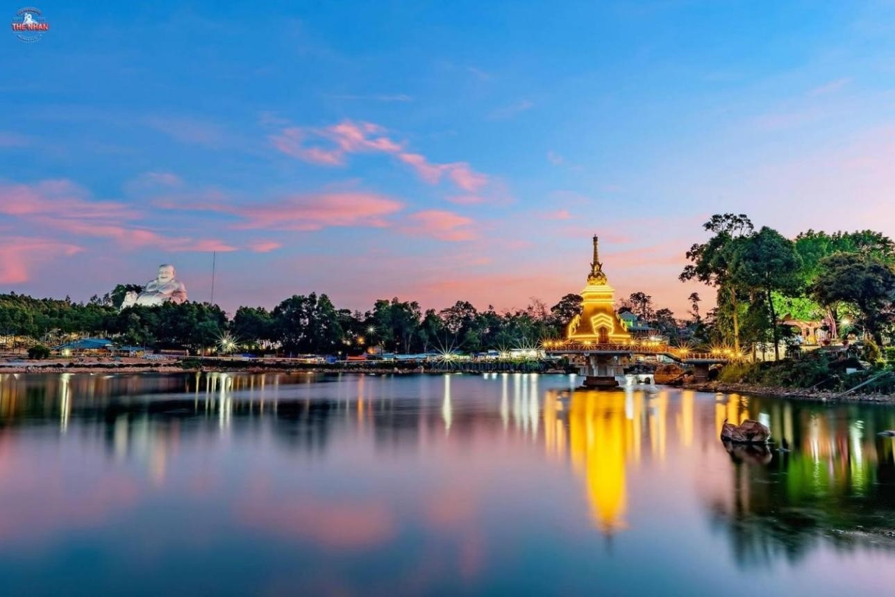  Thời điểm lý tưởng để tìm về Thiên Cấm Sơn, tận hưởng không gian thanh tịnh và giàu giá trị văn hóa.