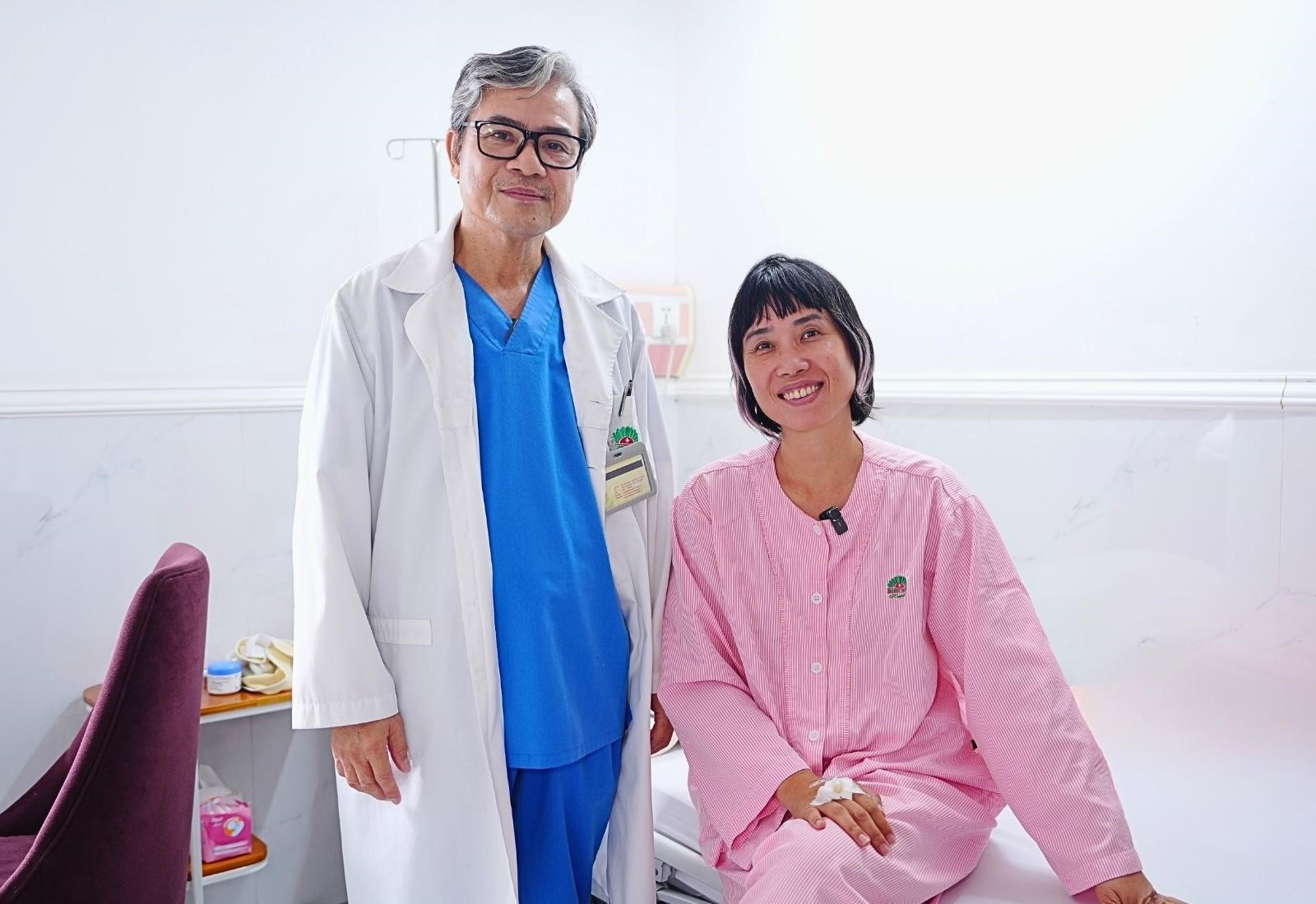 Phẫu thuật xương khớp: Đích đến không chỉ “chữa lành” tổn thương mà còn “xóa bỏ” cơn đau Phẫu thuật xương khớp: Đích đến không chỉ “chữa lành” tổn thương mà còn “xóa bỏ” cơn đau