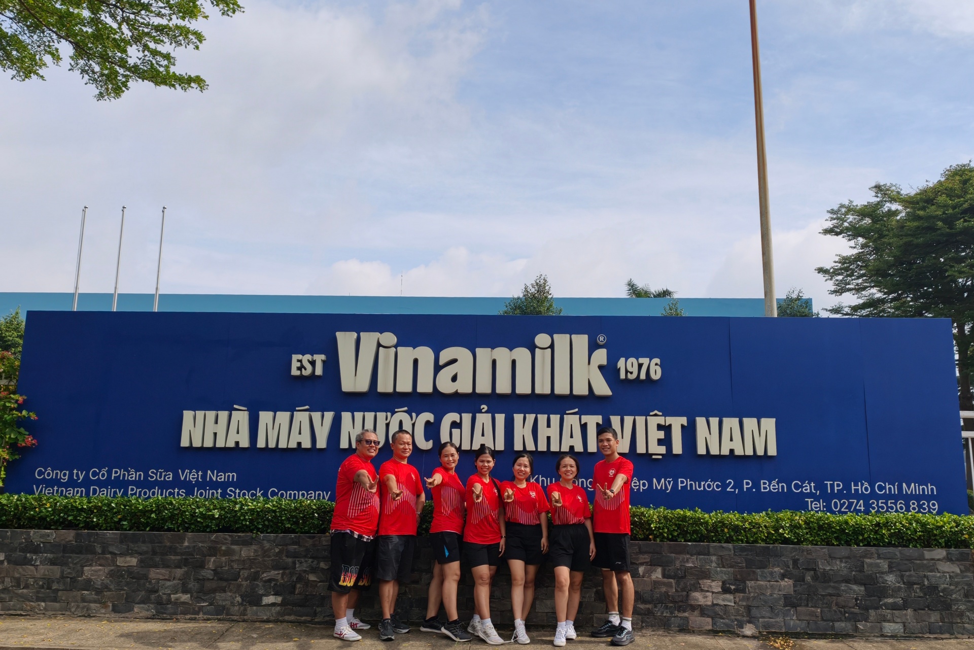 Một hành trình khép lại, nhưng tinh thần đoàn kết và năng lượng tích cực của người Vinamilk vẫn tiếp tục cho chặng đường 50 năm phía trước (Ảnh: NVCC). Một hành trình khép lại, nhưng tinh thần đoàn kết và năng lượng tích cực của người Vinamilk vẫn tiếp tục cho chặng đường 50 năm phía trước (Ảnh: NVCC).