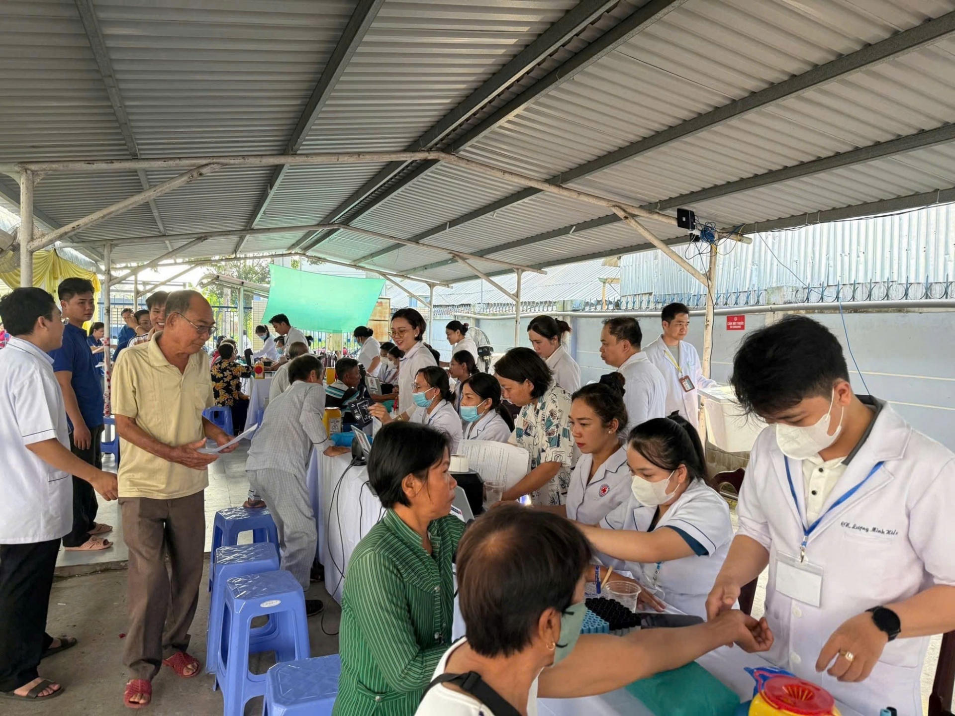 Cần Thơ: Khám sức khỏe miễn phí cho hơn 10.000 người dân xã Cờ Đỏ