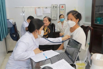 Cần Thơ: Khám sức khỏe miễn phí cho hơn 10.000 người dân xã Cờ Đỏ