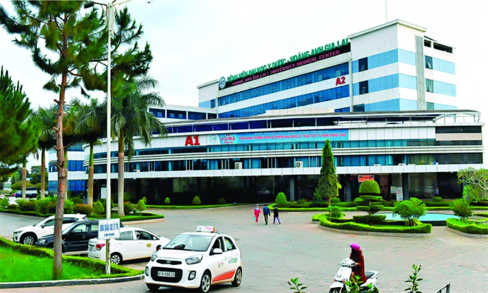 Giành lại sự sống cho bệnh nhân hôn mê sâu sau tai nạn tại Campuchia