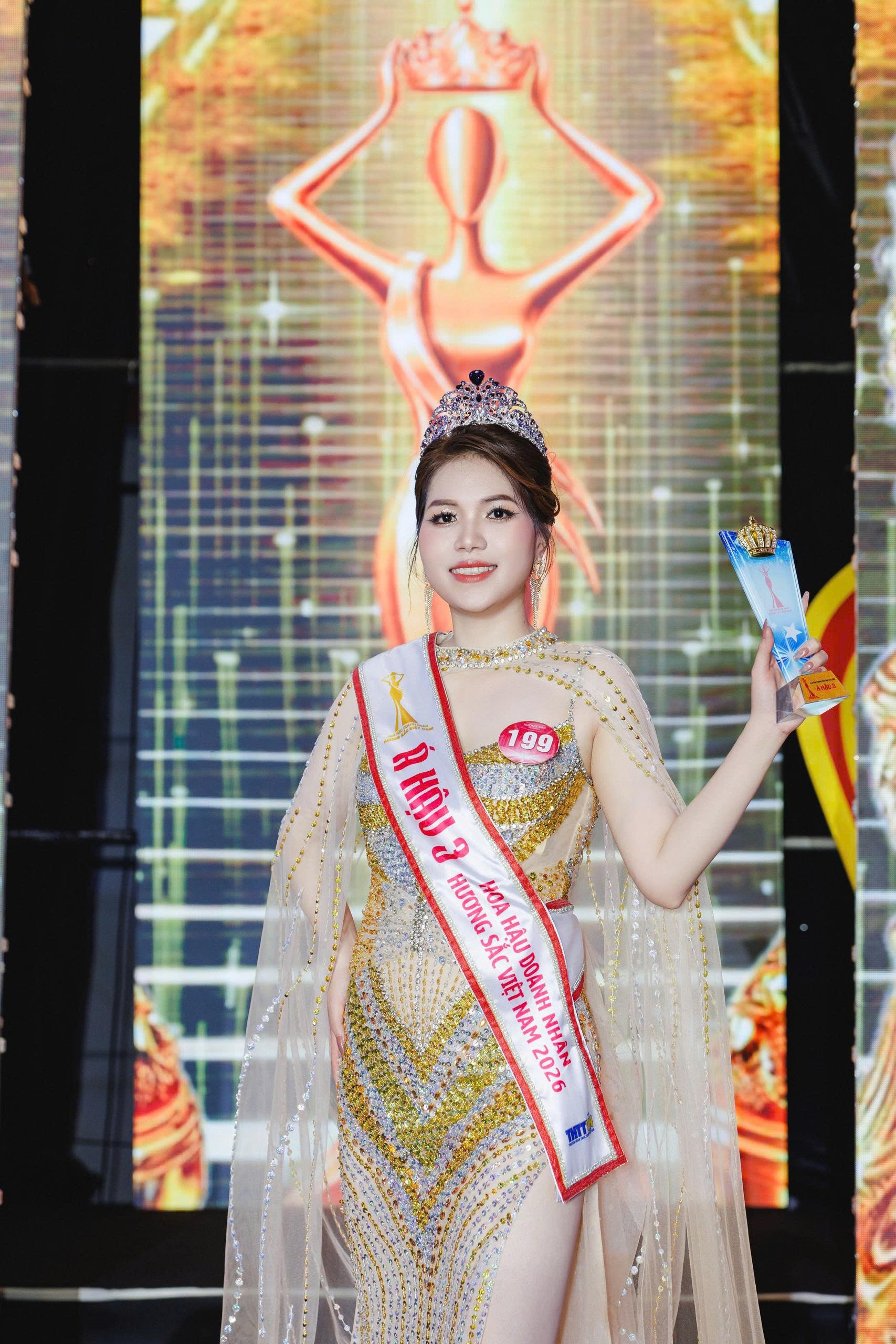 Hành trình từ giảng đường y dược đến Á hậu 3 – Hoa hậu Doanh nhân Hương sắc Việt Nam 2026 của Ngô Thị Thảo