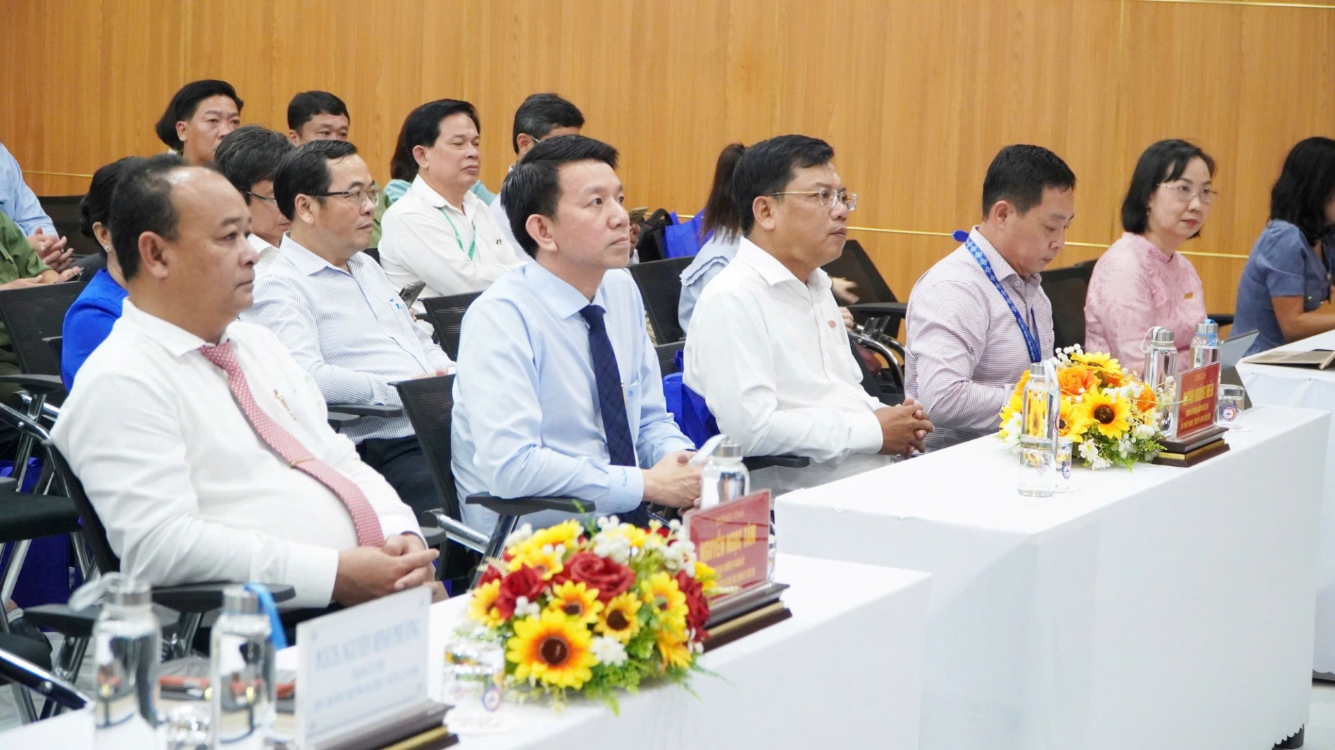 Hoàn thiện đề án sáp nhập Bệnh viện Đa khoa Hậu Giang trực thuộc Trường Đại học Y dược Cần Thơ Hoàn thiện đề án sáp nhập Bệnh viện Đa khoa Hậu Giang trực thuộc Trường Đại học Y dược Cần Thơ