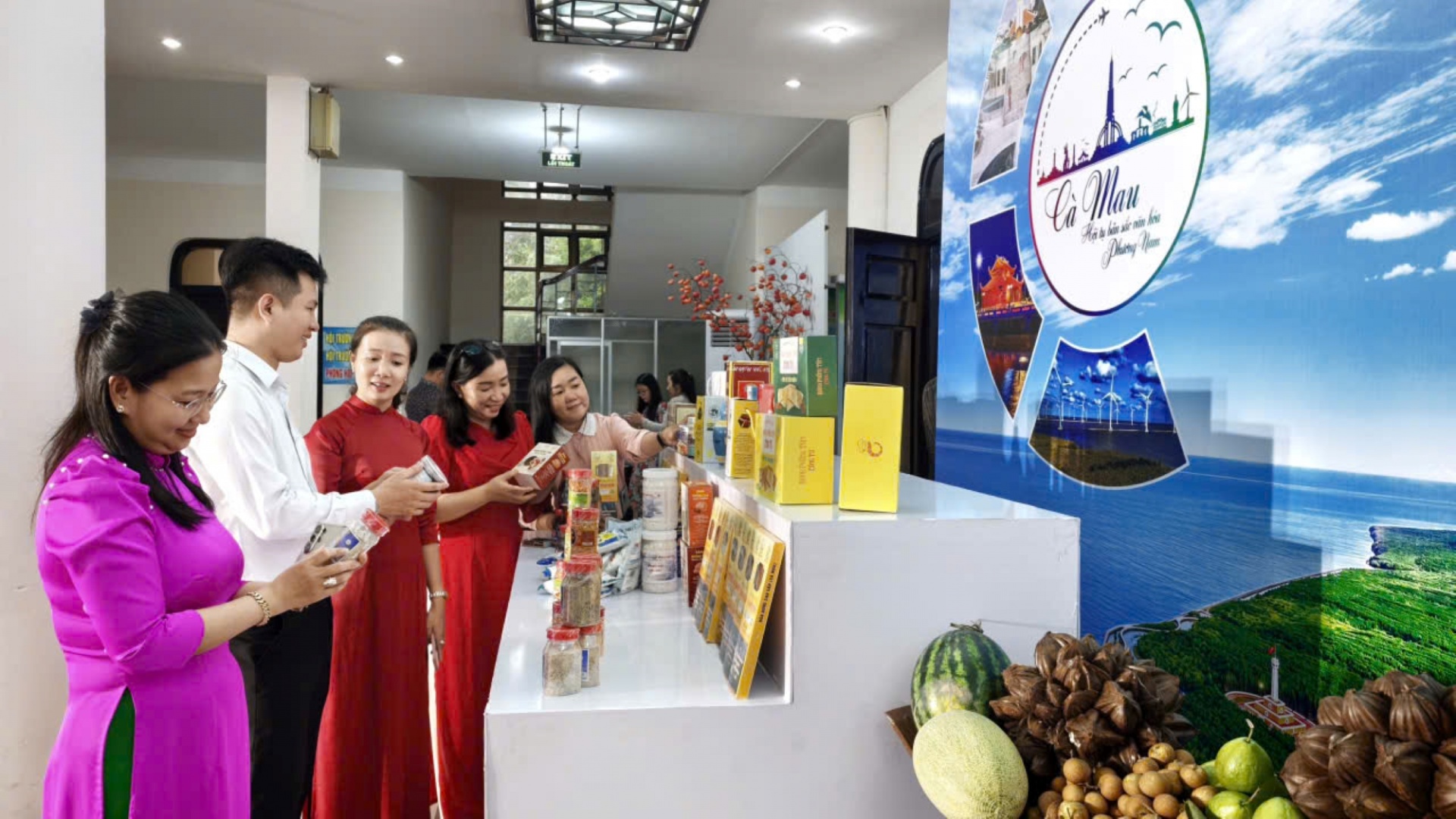 TP.HCM tiếp tục liên kết, hợp tác với các địa phương vùng ĐBSCL phát triển du lịch TP.HCM tiếp tục liên kết, hợp tác với các địa phương vùng ĐBSCL phát triển du lịch
