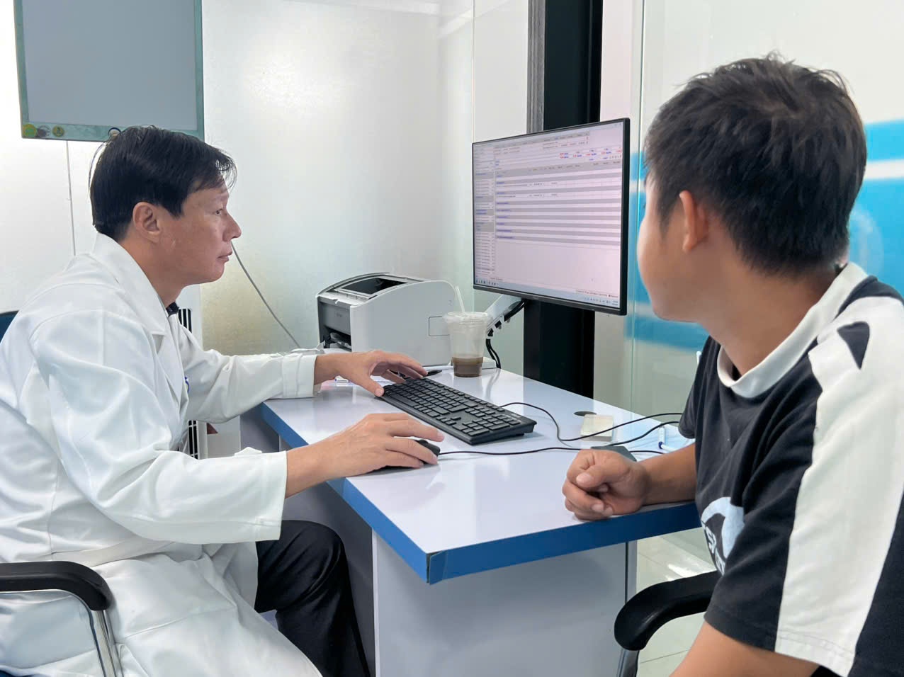 Hơn 1.000 ca bệnh được Bệnh viện Quân y 121 khám mỗi ngày dịp Lễ 2-9 Hơn 1.000 ca bệnh được Bệnh viện Quân y 121 khám mỗi ngày dịp Lễ 2-9