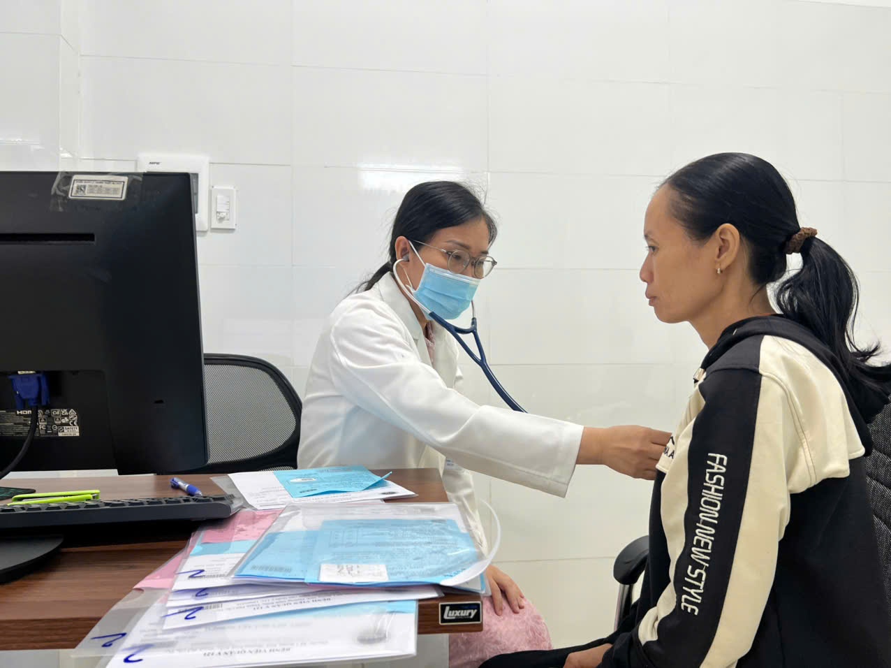 Hơn 1.000 ca bệnh được Bệnh viện Quân y 121 khám mỗi ngày dịp Lễ 2-9 Hơn 1.000 ca bệnh được Bệnh viện Quân y 121 khám mỗi ngày dịp Lễ 2-9