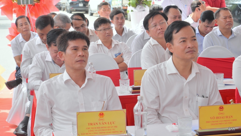 Khởi công dự án cầu, đường dẫn kết nối hai khu tái định cư tại Cần Thơ