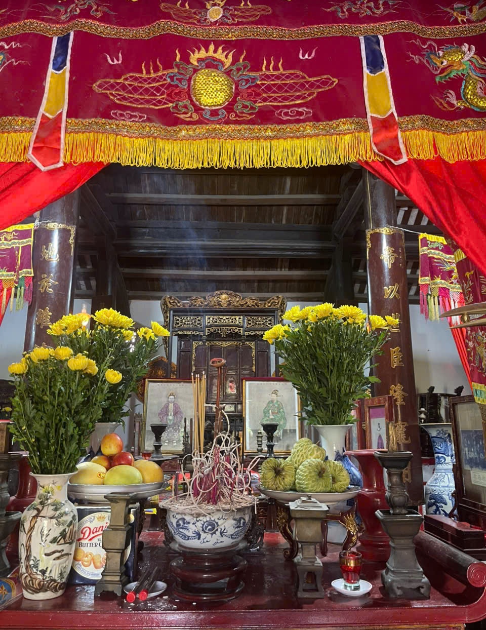 Nhà thờ phân chi họ Bùi ở thôn Liên Bạt
