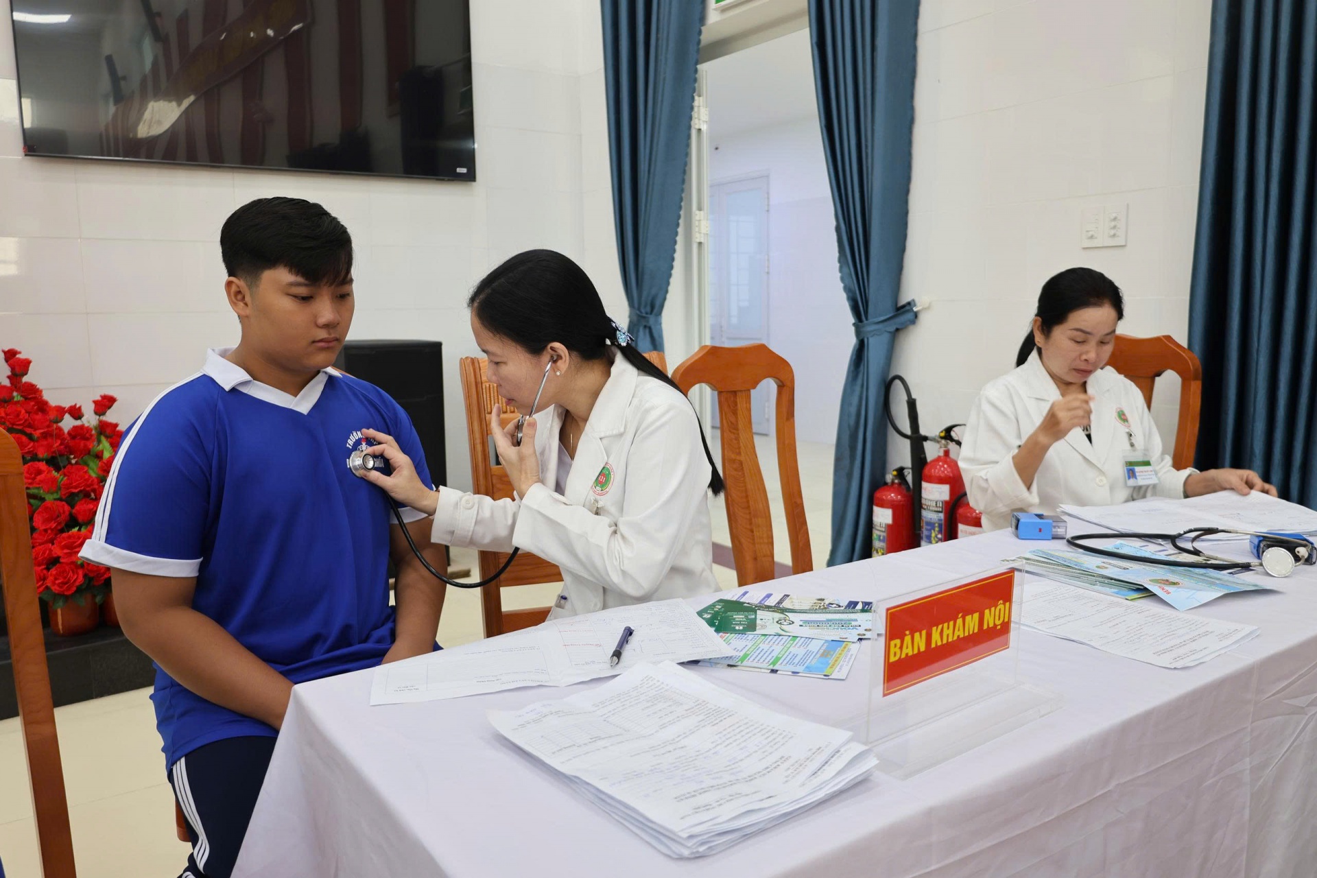 Bệnh viện Quân y 121 khám bệnh miễn phí cho hơn một nghìn học sinh Cần Thơ Bệnh viện Quân y 121 khám bệnh miễn phí cho hơn một nghìn học sinh Cần Thơ