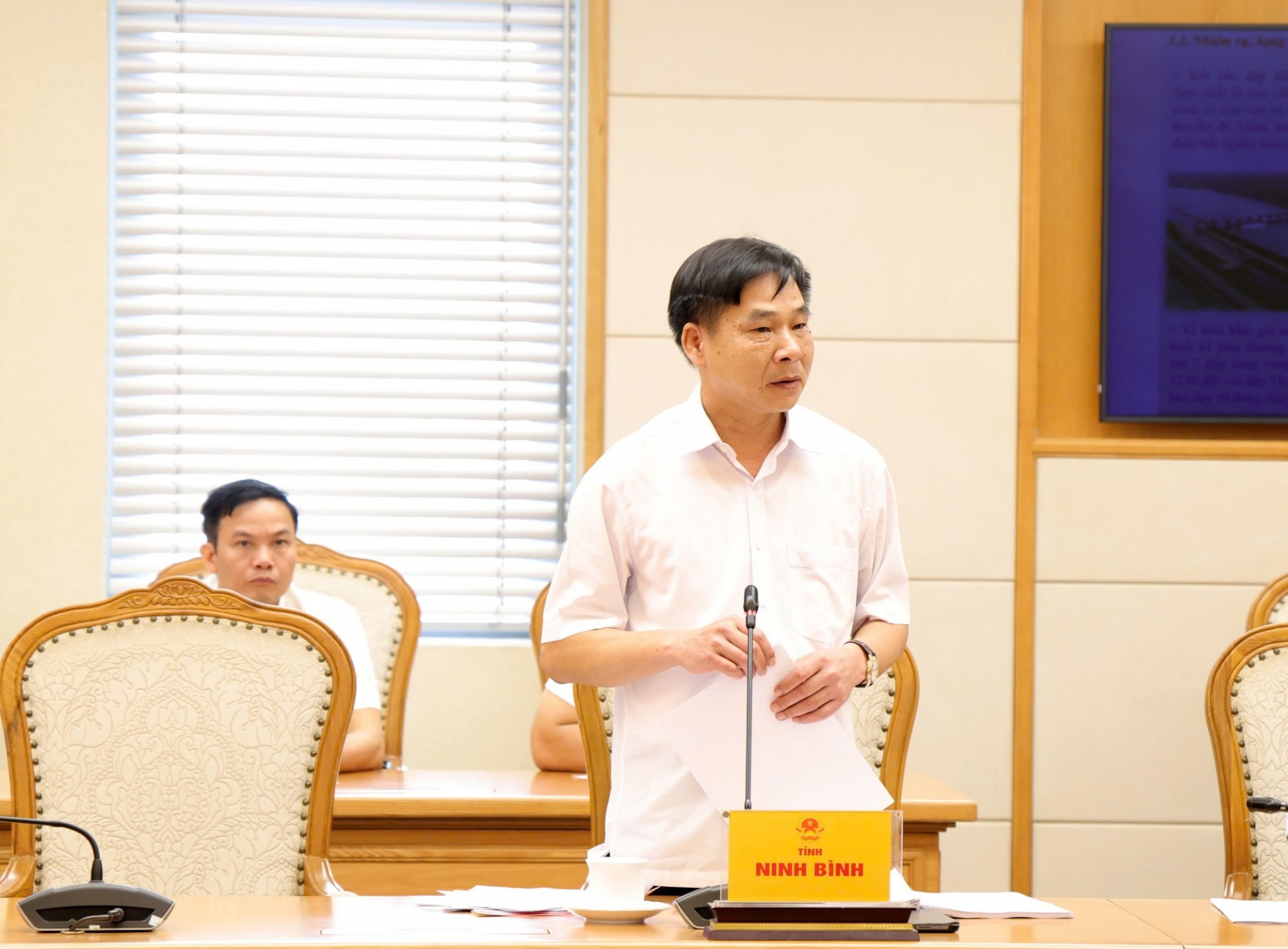 Phó Chủ tịch UBND tỉnh Ninh Bình Nguyễn Anh Chức cho rằng việc xử lý ô nhiễm sông Nhuệ - Đáy cần một phương án tổng thể trên toàn hệ thống - Ảnh: chinhphu.vn Phó Chủ tịch UBND tỉnh Ninh Bình Nguyễn Anh Chức cho rằng việc xử lý ô nhiễm sông Nhuệ - Đáy cần một phương án tổng thể trên toàn hệ thống - Ảnh: chinhphu.vn