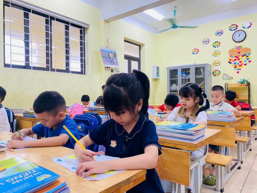 Phú Thọ khai giảng năm học mới: Gom tụ truyền thống, mở lối tương lai Phú Thọ khai giảng năm học mới: Gom tụ truyền thống, mở lối tương lai
