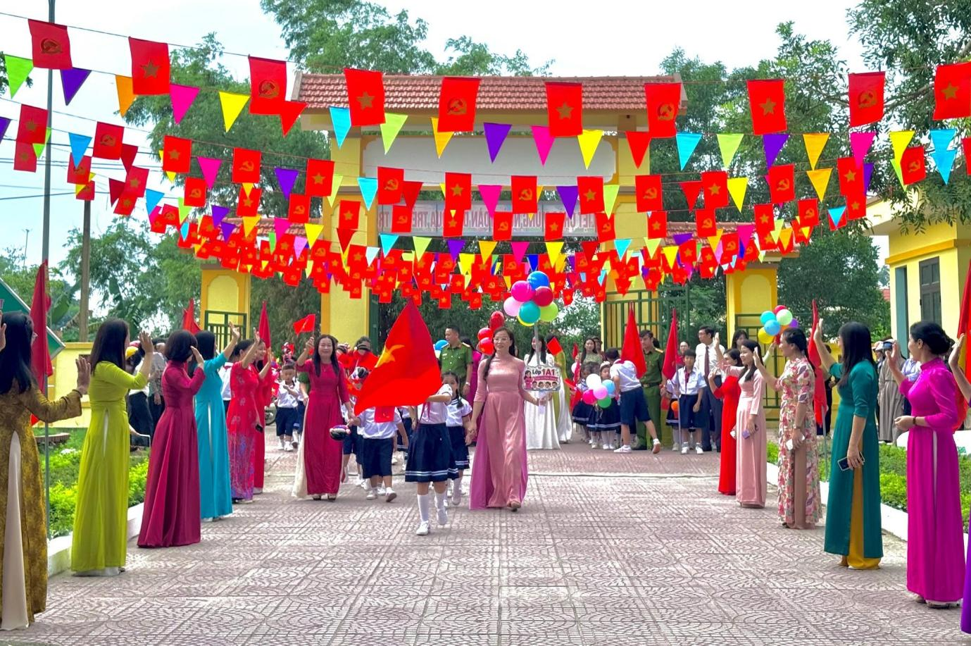 Trường Tiểu học số 1 Quảng Trạch - Tên gọi mới, diện mạo mới, mục tiêu mới