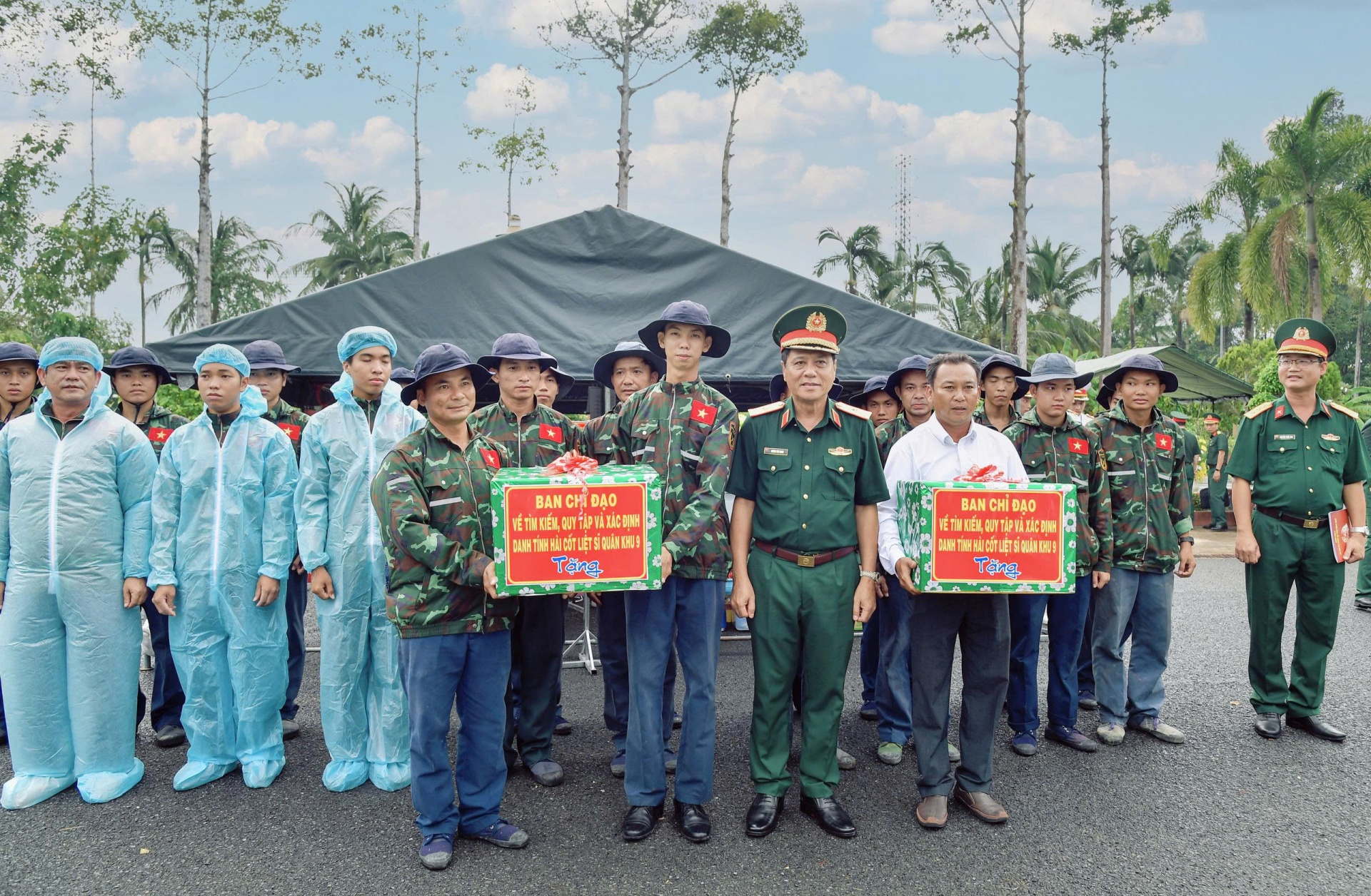 Quân khu 9 quyết tâm hoàn thành các chỉ tiêu tìm kiếm, quy tập và lấy mẫu hài cốt liệt sĩ Quân khu 9 quyết tâm hoàn thành các chỉ tiêu tìm kiếm, quy tập và lấy mẫu hài cốt liệt sĩ