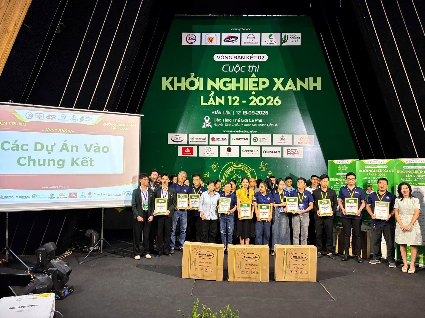  Những ý tưởng khởi nghiệp nổi bật khu vực miền Trung - Tây Nguyên giành quyền vào Vòng chung kết Cuộc thi Khởi nghiệp Xanh lần thứ 12 - năm 2026.