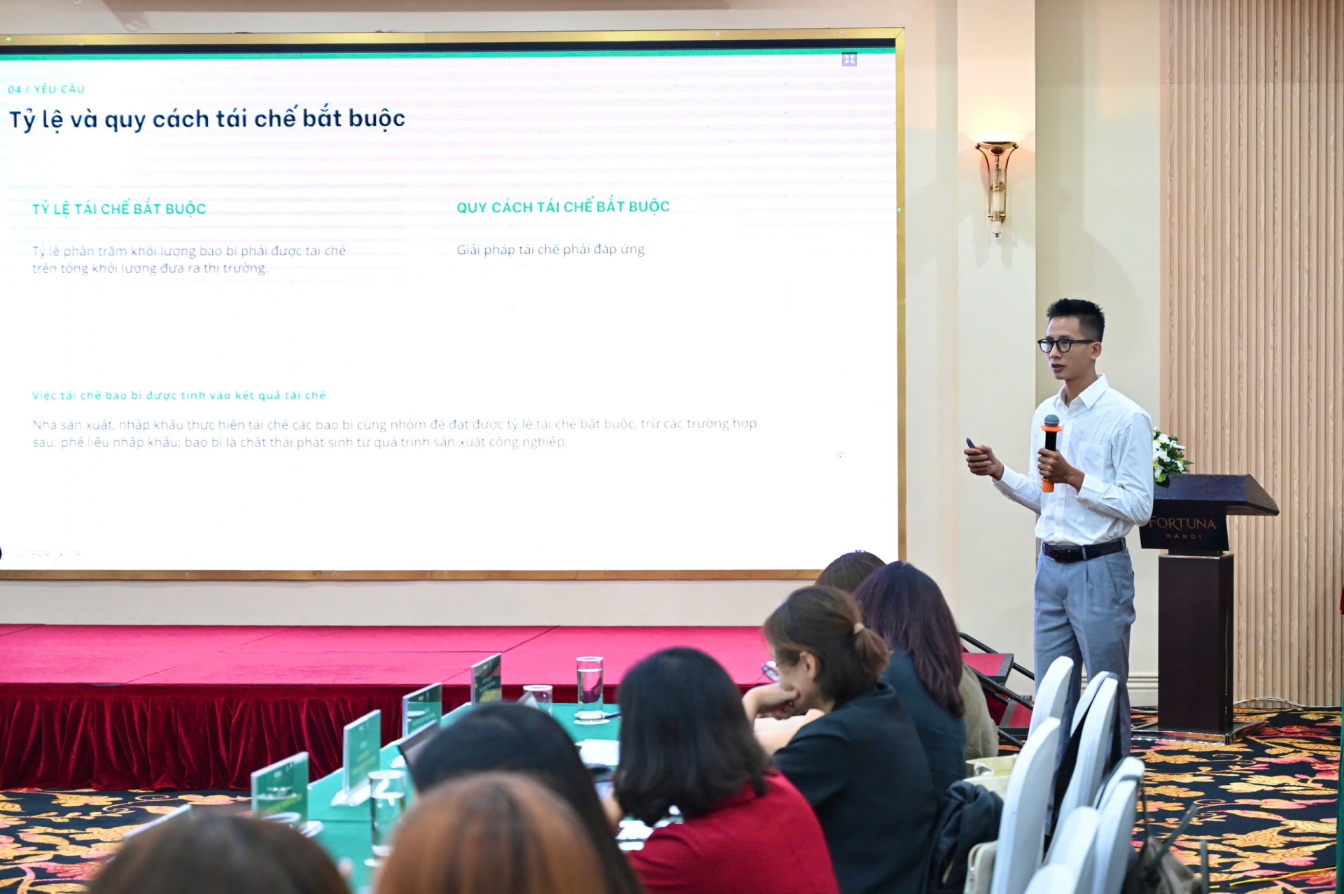 Ông Đỗ Xuân Thuấn, đại diện Văn phòng EPR Quốc gia, Cục Môi trường Ông Đỗ Xuân Thuấn, đại diện Văn phòng EPR Quốc gia, Cục Môi trường
