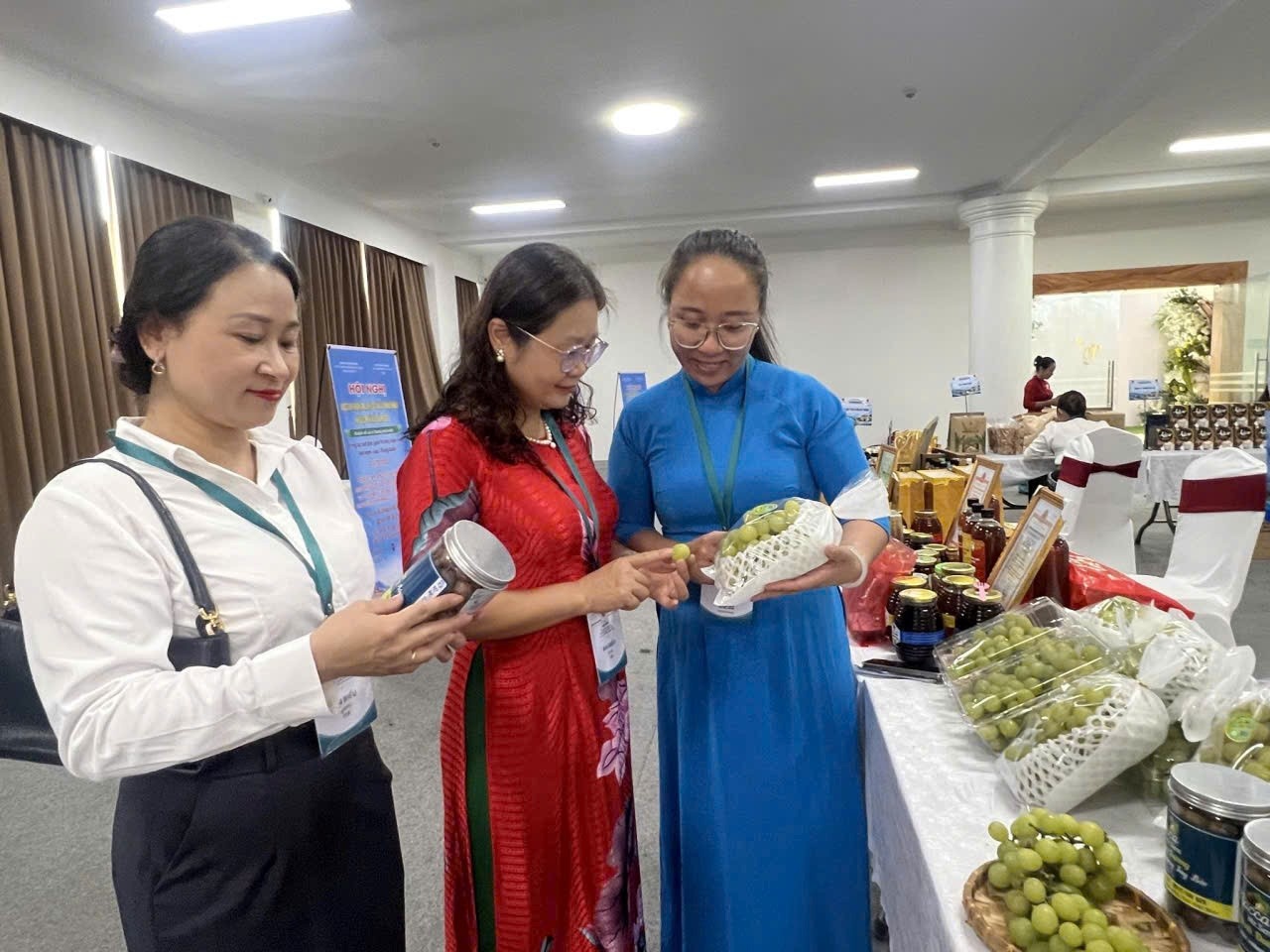 Khơi thông dòng chảy giao thương biên giới Việt Nam - Lào - Trung Quốc tại tỉnh Điện Biên