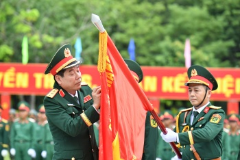 Sư đoàn 330, Quân khu 9 đón nhận Huân chương Bảo vệ Tổ quốc hạng Nhất
