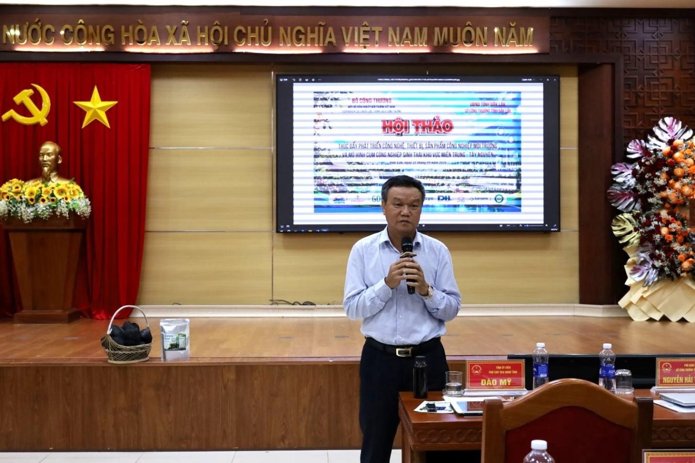  Ông Đào Mỹ, Tỉnh ủy viên, Phó Chủ tịch UBND tỉnh Đắk Lắk, phát biểu tại hội thảo.