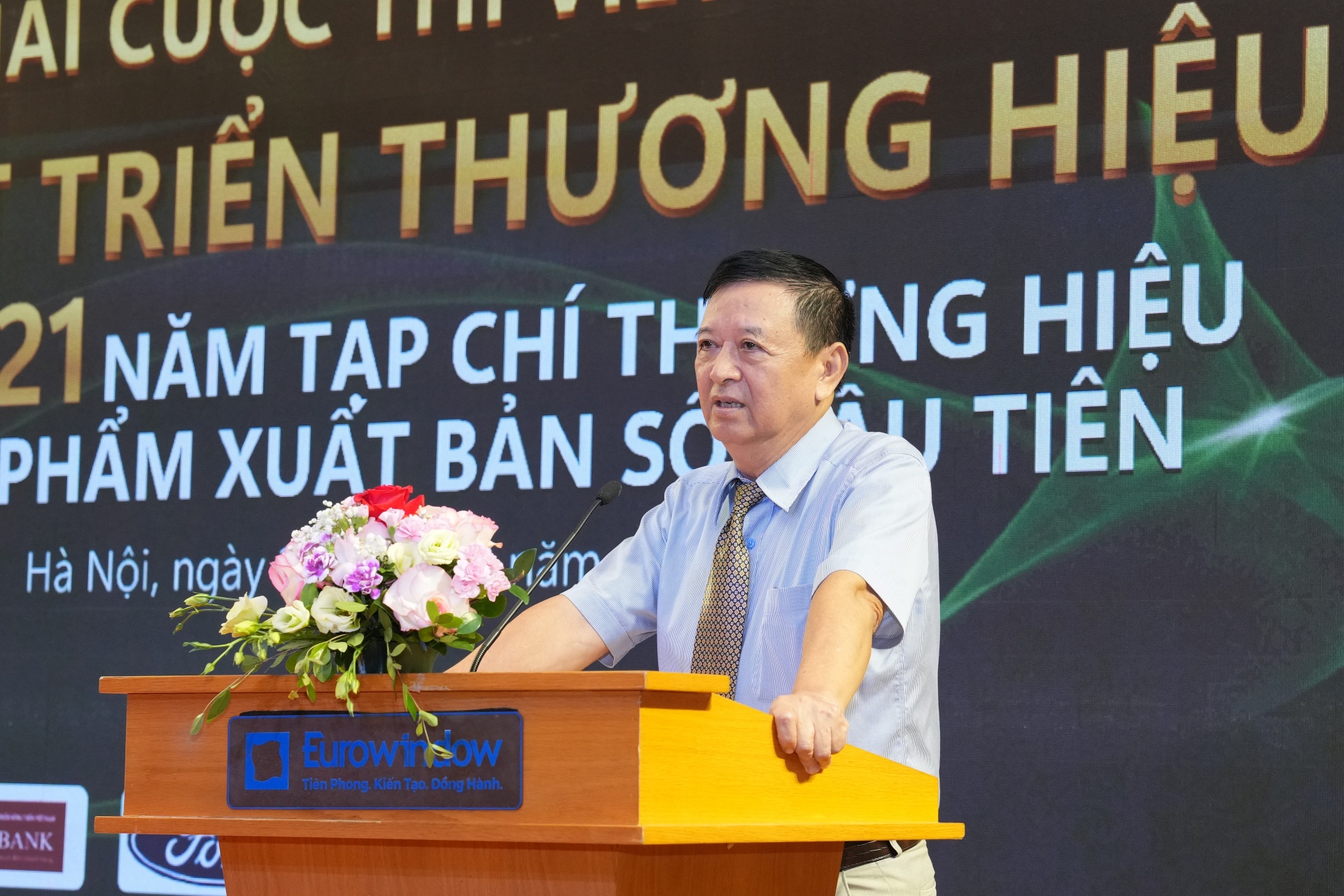 Vinh danh 10 tác phẩm báo chí xuất sắc tại Lễ trao giải cuộc thi viết “Vì sự phát triển thương hiệu Việt”